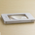 Lighted magnifier glass